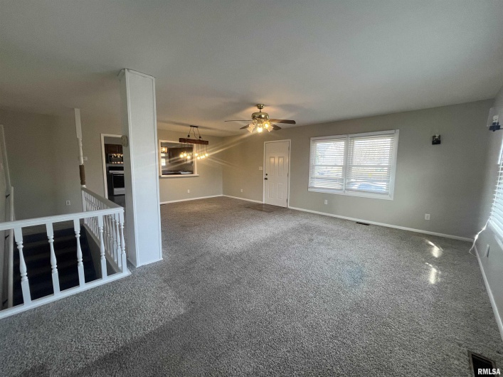 314 8TH Street, Metropolis, Illinois 62960, 4 Bedrooms Bedrooms, 0 ,2 BathroomsBathrooms,Residential,For Sale,8TH,0,RMAEB460750