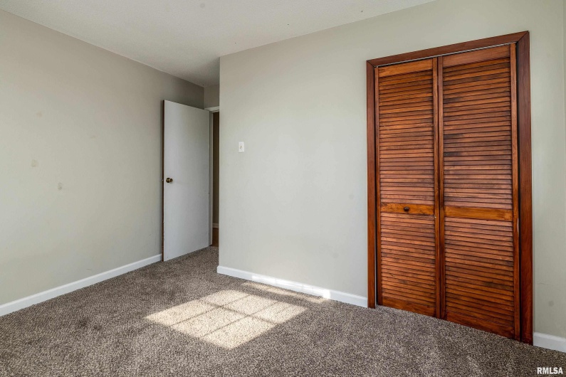 407 ILLINOIS Avenue, Carterville, Illinois 62918, 2 Bedrooms Bedrooms, 0 ,1 BathroomBathrooms,Residential,For Sale,ILLINOIS,0,RMAEB460752