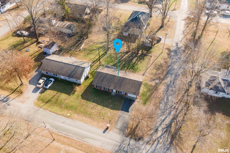 407 ILLINOIS Avenue, Carterville, Illinois 62918, 2 Bedrooms Bedrooms, 0 ,1 BathroomBathrooms,Residential,For Sale,ILLINOIS,0,RMAEB460752
