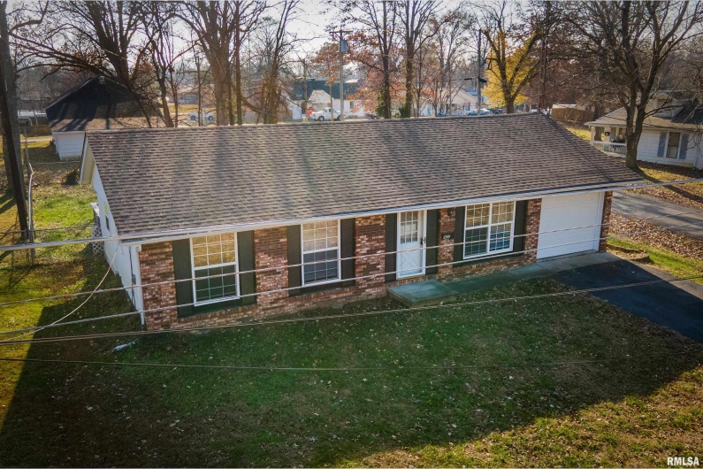 407 ILLINOIS Avenue, Carterville, Illinois 62918, 2 Bedrooms Bedrooms, 0 ,1 BathroomBathrooms,Residential,For Sale,ILLINOIS,0,RMAEB460752