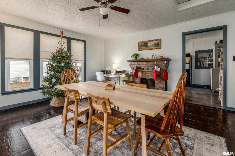 501 BUCHANAN Street, Marion, Illinois 62959, 3 Bedrooms Bedrooms, 0 ,1 BathroomBathrooms,Residential,For Sale,BUCHANAN,0,RMAEB460756