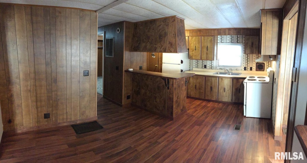 505 ASH Street, Carbondale, Illinois 62901, 0 , 0 ,0,Residential Income,For Sale,ASH,0,RMAEB460763