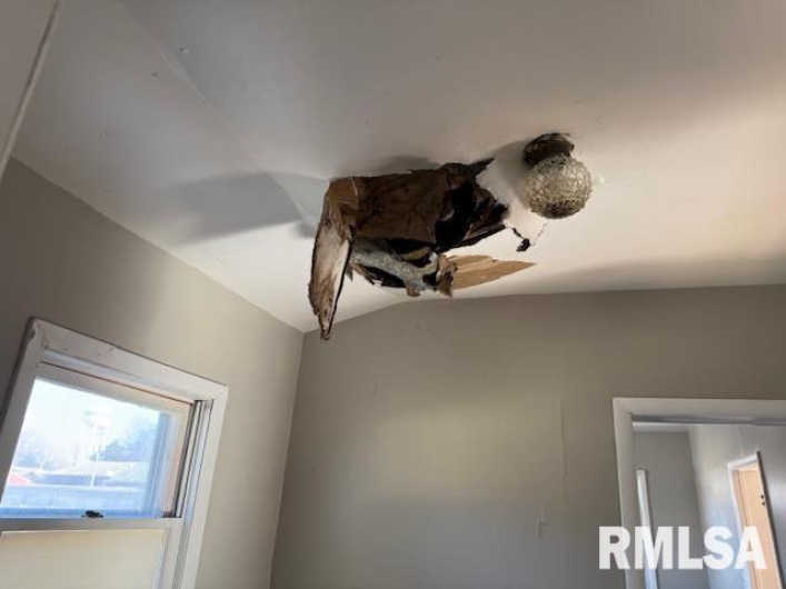 403 MAIN Street, Harrisburg, Illinois 62946, 0 , 0 ,0,Commercial Sale,For Sale,MAIN,0,RMAEB460769