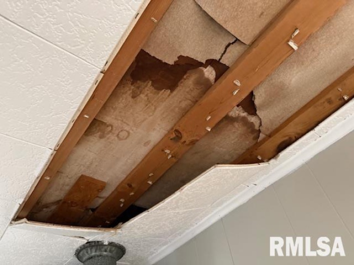 403 MAIN Street, Harrisburg, Illinois 62946, 0 , 0 ,0,Commercial Sale,For Sale,MAIN,0,RMAEB460769