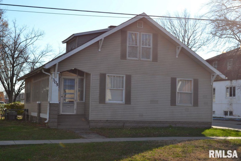 305 COLLEGE Street, Carbondale, Illinois 62901, 0 , 0 ,0,Residential Income,For Sale,COLLEGE,0,RMAEB460771