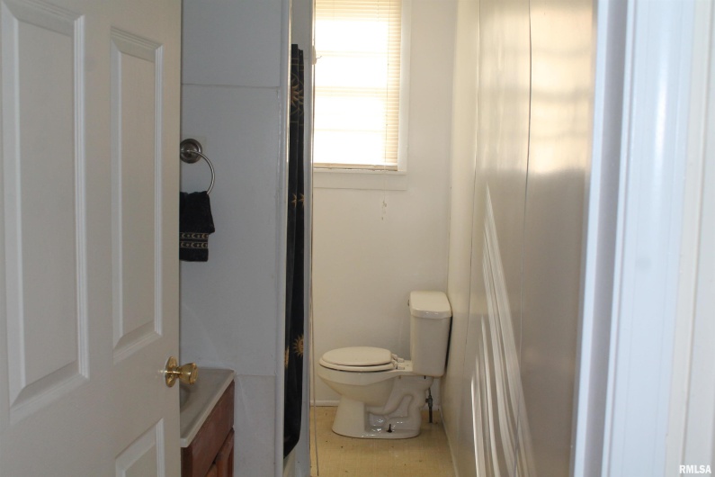 701 CHERRY Street, Carbondale, Illinois 62901, 0 , 0 ,0,Residential Income,For Sale,CHERRY,0,RMAEB460773