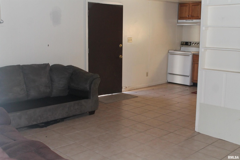 511 ASH Street, Carbondale, Illinois 61901, 0 , 0 ,0,Residential Income,For Sale,ASH,0,RMAEB460774