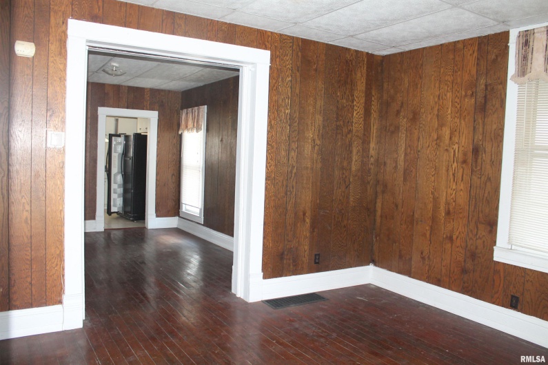 511 ASH Street, Carbondale, Illinois 61901, 0 , 0 ,0,Residential Income,For Sale,ASH,0,RMAEB460774