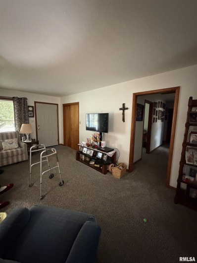 107 CARTER Drive, Metropolis, Illinois 62960, 3 Bedrooms Bedrooms, 0 ,1 BathroomBathrooms,Residential,For Sale,CARTER,0,RMAEB460775