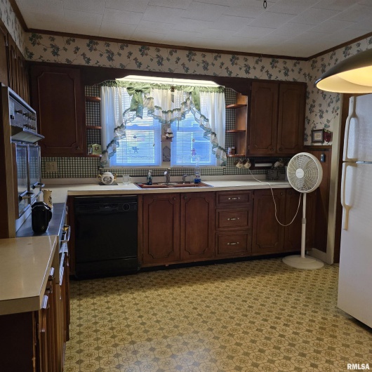 1317 CHERRY Street, Herrin, Illinois 62948, 3 Bedrooms Bedrooms, 0 ,1 BathroomBathrooms,Residential,For Sale,CHERRY,0,RMAQC4269246