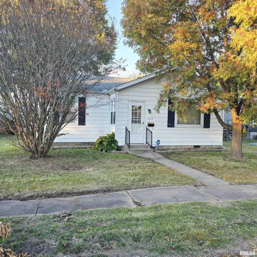 1317 CHERRY Street, Herrin, Illinois 62948, 3 Bedrooms Bedrooms, 0 ,1 BathroomBathrooms,Residential,For Sale,CHERRY,0,RMAQC4269246