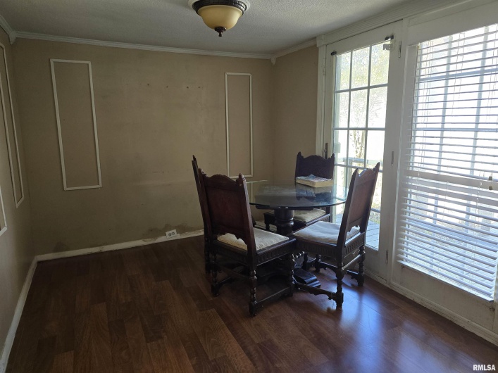 10617 Torrance Road, Carbondale, Illinois 62901, 2 Bedrooms Bedrooms, 0 ,1 BathroomBathrooms,Residential,For Sale,Torrance,0,RMAEB460778