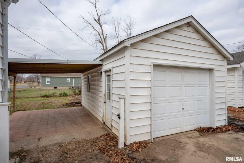 318 3RD Street, Marion, Illinois 62959, 2 Bedrooms Bedrooms, 0 ,1 BathroomBathrooms,Residential,For Sale,3RD,0,RMAQC4270072