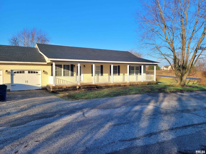 42 COUNTY LINE Road, Grand Chain, Illinois 62941, 3 Bedrooms Bedrooms, 0 ,2 BathroomsBathrooms,Residential,For Sale,COUNTY LINE,0,RMAEB460782