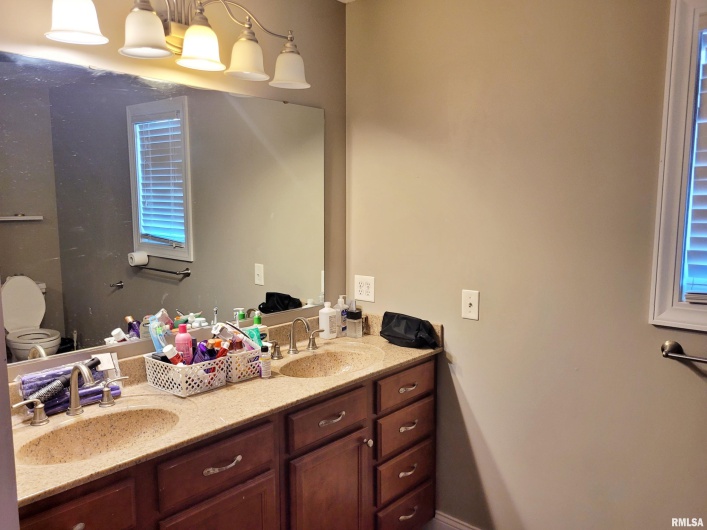 42 COUNTY LINE Road, Grand Chain, Illinois 62941, 3 Bedrooms Bedrooms, 0 ,2 BathroomsBathrooms,Residential,For Sale,COUNTY LINE,0,RMAEB460782