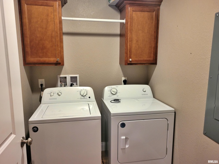 42 COUNTY LINE Road, Grand Chain, Illinois 62941, 3 Bedrooms Bedrooms, 0 ,2 BathroomsBathrooms,Residential,For Sale,COUNTY LINE,0,RMAEB460782