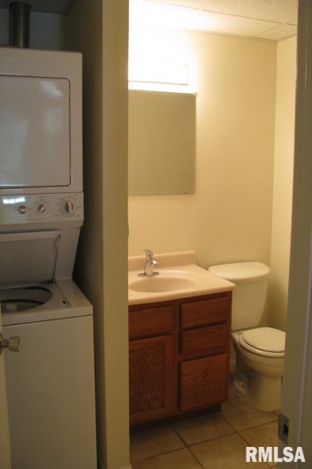 34 VILLAGE Drive, Carbondale, Illinois 62902, 0 , 0 ,0,Residential Income,For Sale,VILLAGE,0,RMAEB460793