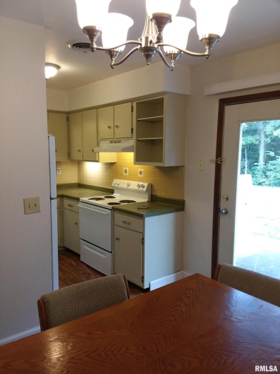 34 VILLAGE Drive, Carbondale, Illinois 62902, 0 , 0 ,0,Residential Income,For Sale,VILLAGE,0,RMAEB460793