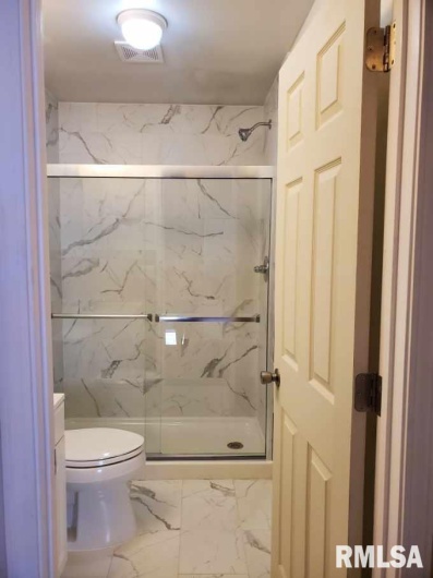 34 VILLAGE Drive, Carbondale, Illinois 62902, 0 , 0 ,0,Residential Income,For Sale,VILLAGE,0,RMAEB460793