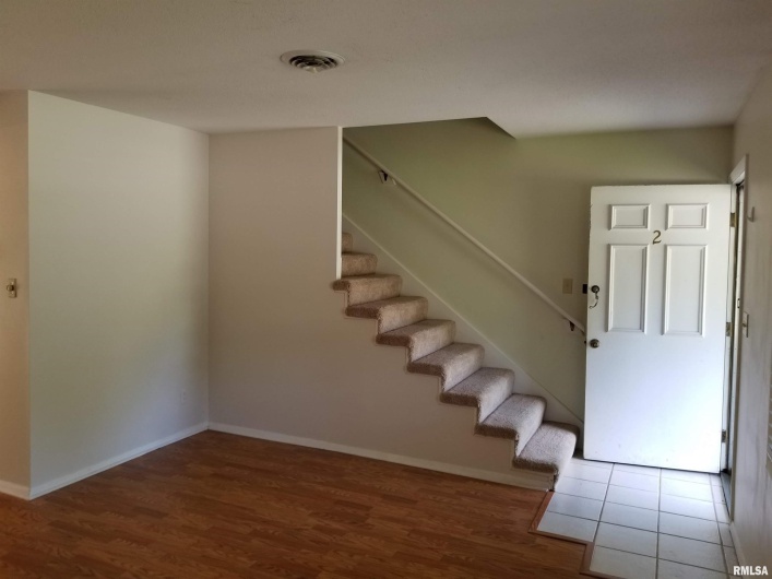 34 VILLAGE Drive, Carbondale, Illinois 62902, 0 , 0 ,0,Residential Income,For Sale,VILLAGE,0,RMAEB460793