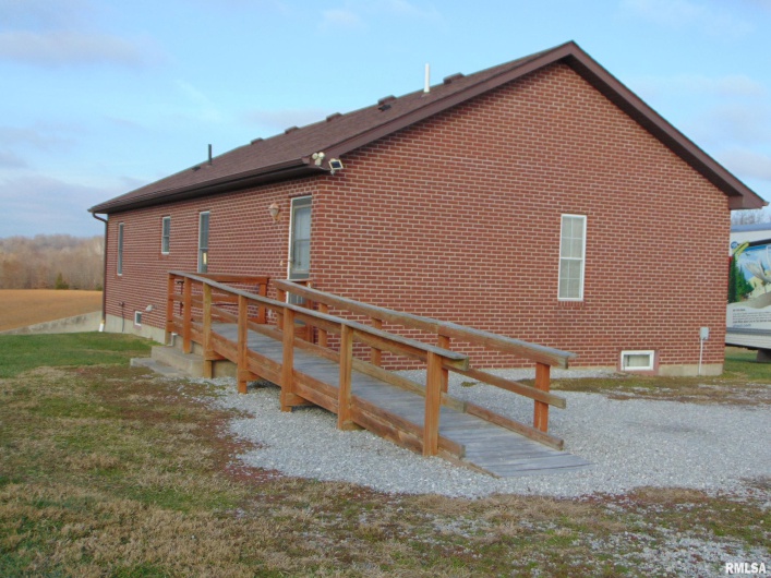 44 Bud Road, Alto Pass, Illinois 62905, 3 Bedrooms Bedrooms, 0 ,2 BathroomsBathrooms,Residential,For Sale,Bud,0,RMAEB460797