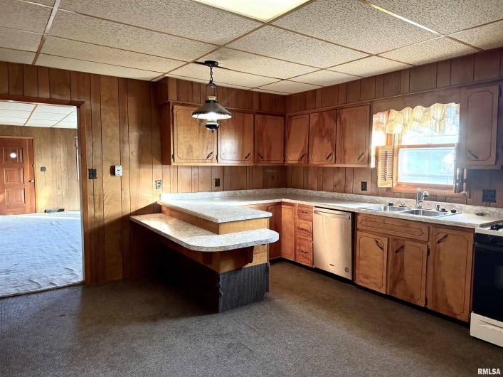 1605 Copeland Street, Marion, Illinois 62959, 2 Bedrooms Bedrooms, 0 ,1 BathroomBathrooms,Residential,For Sale,Copeland,0,RMAEB460801