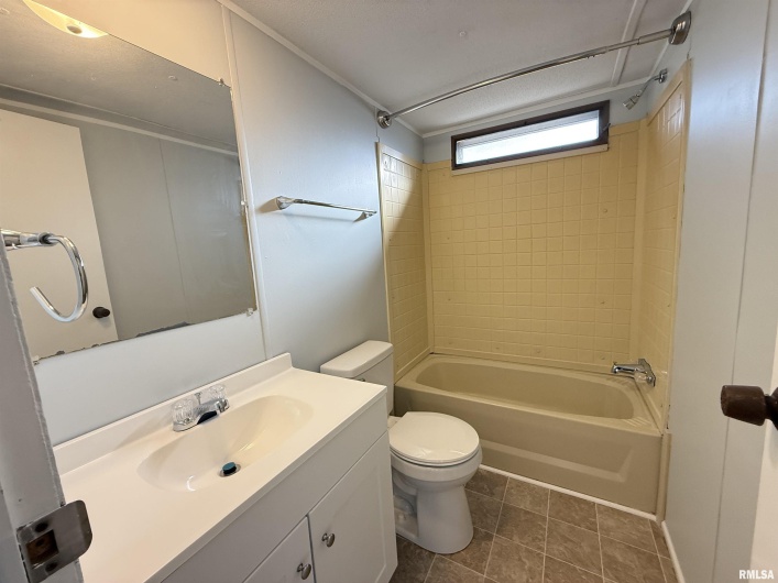 57 Timber Hollow Drive, Carbondale, Illinois 62901, 2 Bedrooms Bedrooms, 0 ,1 BathroomBathrooms,Manufactured In Park,For Sale,Timber Hollow,0,RMAEB460804