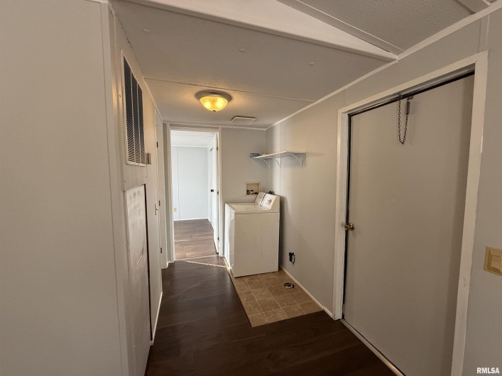 57 Timber Hollow Drive, Carbondale, Illinois 62901, 2 Bedrooms Bedrooms, 0 ,1 BathroomBathrooms,Manufactured In Park,For Sale,Timber Hollow,0,RMAEB460804