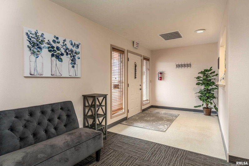 808 Prairie Street, Marion, Illinois 62959, 0 , 0 ,0,Commercial Sale,For Sale,Prairie,0,RMAEB460805