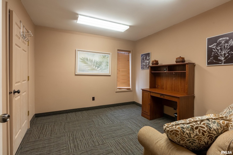 808 Prairie Street, Marion, Illinois 62959, 0 , 0 ,0,Commercial Sale,For Sale,Prairie,0,RMAEB460805