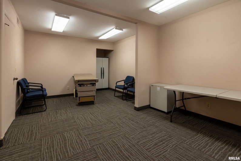 808 Prairie Street, Marion, Illinois 62959, 0 , 0 ,0,Commercial Sale,For Sale,Prairie,0,RMAEB460805