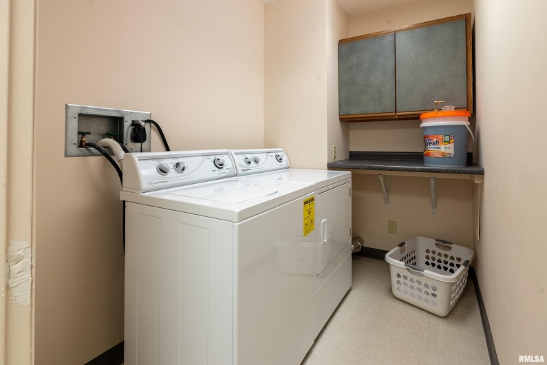 808 Prairie Street, Marion, Illinois 62959, 0 , 0 ,0,Commercial Sale,For Sale,Prairie,0,RMAEB460805