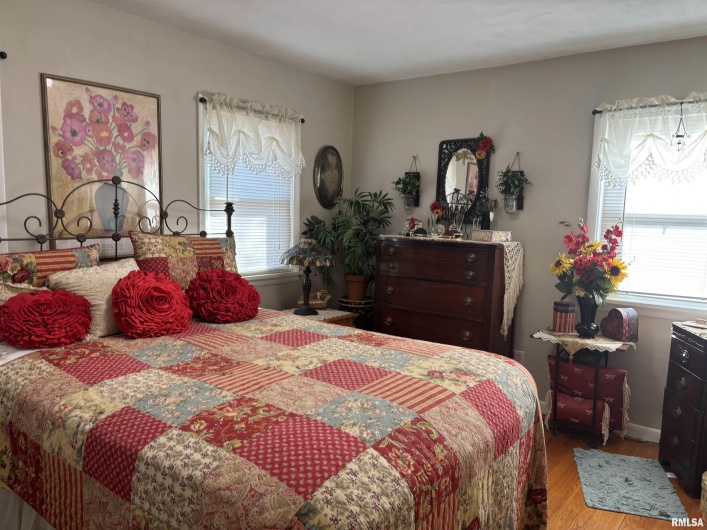 210 APPLE Lane, Anna, Illinois 62906, 3 Bedrooms Bedrooms, 0 ,1 BathroomBathrooms,Residential,For Sale,APPLE,0,RMAEB460807