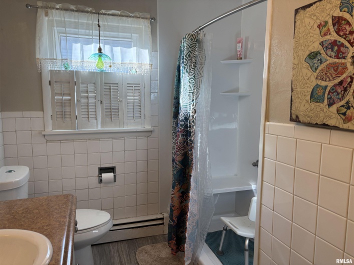 210 APPLE Lane, Anna, Illinois 62906, 3 Bedrooms Bedrooms, 0 ,1 BathroomBathrooms,Residential,For Sale,APPLE,0,RMAEB460807