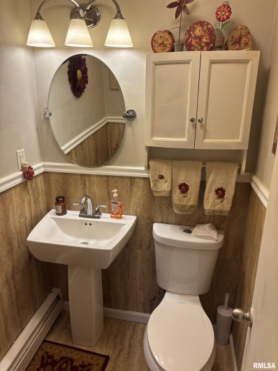 210 APPLE Lane, Anna, Illinois 62906, 3 Bedrooms Bedrooms, 0 ,1 BathroomBathrooms,Residential,For Sale,APPLE,0,RMAEB460807