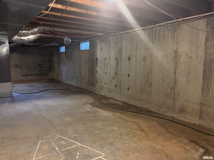 210 APPLE Lane, Anna, Illinois 62906, 3 Bedrooms Bedrooms, 0 ,1 BathroomBathrooms,Residential,For Sale,APPLE,0,RMAEB460807