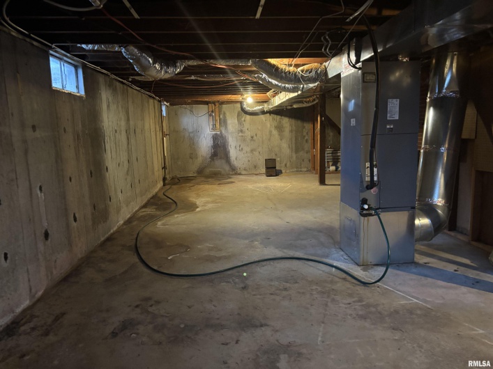 210 APPLE Lane, Anna, Illinois 62906, 3 Bedrooms Bedrooms, 0 ,1 BathroomBathrooms,Residential,For Sale,APPLE,0,RMAEB460807