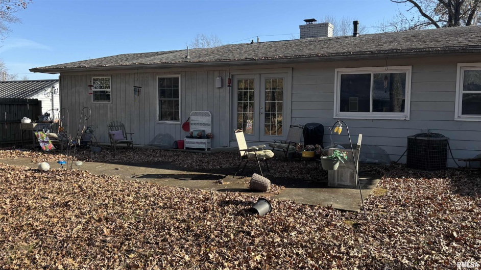 210 APPLE Lane, Anna, Illinois 62906, 3 Bedrooms Bedrooms, 0 ,1 BathroomBathrooms,Residential,For Sale,APPLE,0,RMAEB460807