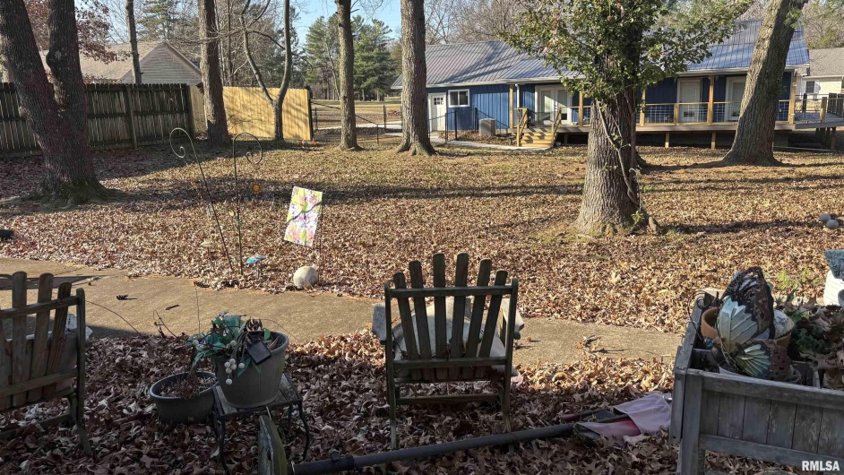 210 APPLE Lane, Anna, Illinois 62906, 3 Bedrooms Bedrooms, 0 ,1 BathroomBathrooms,Residential,For Sale,APPLE,0,RMAEB460807