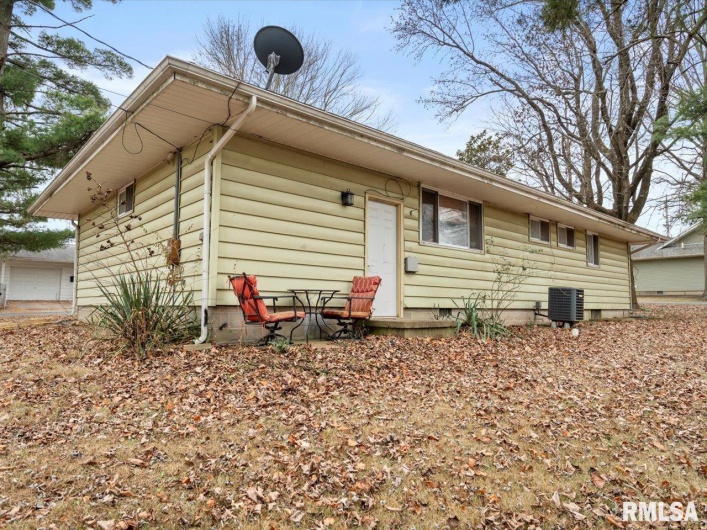 520 6TH Street, Herrin, Illinois 62948, 3 Bedrooms Bedrooms, 0 ,1 BathroomBathrooms,Residential,For Sale,6TH,0,RMAPA1263321