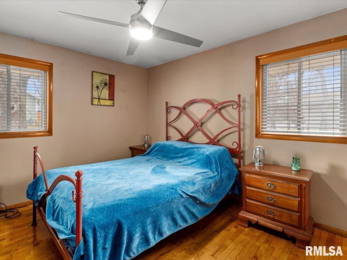 520 6TH Street, Herrin, Illinois 62948, 3 Bedrooms Bedrooms, 0 ,1 BathroomBathrooms,Residential,For Sale,6TH,0,RMAPA1263321