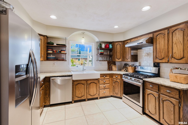 1502 NAGEL Drive, Marion, Illinois 62959, 4 Bedrooms Bedrooms, 0 ,3 BathroomsBathrooms,Residential,For Sale,NAGEL,0,RMAPA1263322