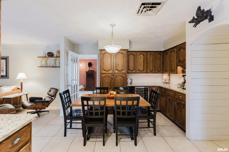 1502 NAGEL Drive, Marion, Illinois 62959, 4 Bedrooms Bedrooms, 0 ,3 BathroomsBathrooms,Residential,For Sale,NAGEL,0,RMAPA1263322