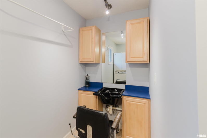 1502 NAGEL Drive, Marion, Illinois 62959, 4 Bedrooms Bedrooms, 0 ,3 BathroomsBathrooms,Residential,For Sale,NAGEL,0,RMAPA1263322