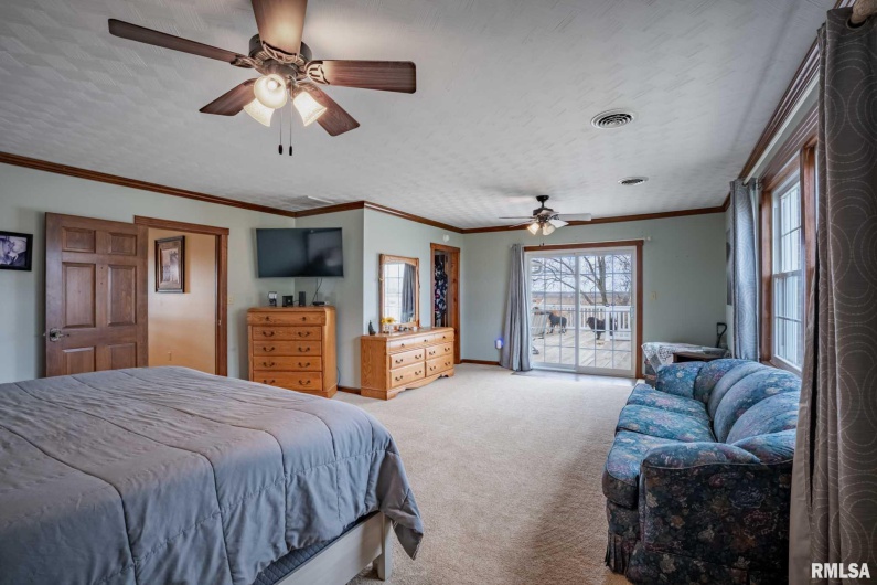 3235 Crossroad School Road, Eldorado, Illinois 62930, 4 Bedrooms Bedrooms, 0 ,2 BathroomsBathrooms,Residential,For Sale,Crossroad School,0,RMAPA1263327