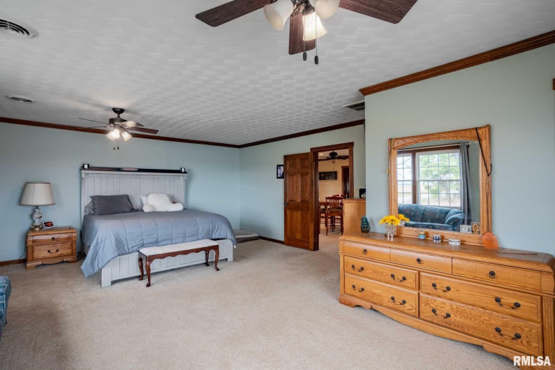 3235 Crossroad School Road, Eldorado, Illinois 62930, 4 Bedrooms Bedrooms, 0 ,2 BathroomsBathrooms,Residential,For Sale,Crossroad School,0,RMAPA1263327