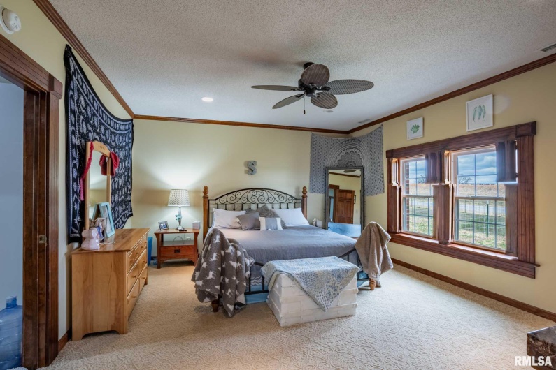 3235 Crossroad School Road, Eldorado, Illinois 62930, 4 Bedrooms Bedrooms, 0 ,2 BathroomsBathrooms,Residential,For Sale,Crossroad School,0,RMAPA1263327