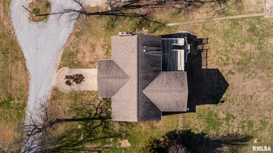 3235 Crossroad School Road, Eldorado, Illinois 62930, 4 Bedrooms Bedrooms, 0 ,2 BathroomsBathrooms,Residential,For Sale,Crossroad School,0,RMAPA1263327