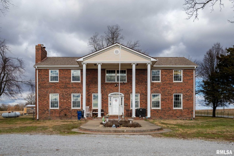 3235 Crossroad School Road, Eldorado, Illinois 62930, 4 Bedrooms Bedrooms, 0 ,2 BathroomsBathrooms,Residential,For Sale,Crossroad School,0,RMAPA1263327