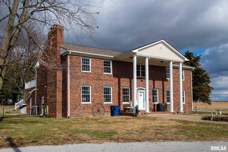 3235 Crossroad School Road, Eldorado, Illinois 62930, 4 Bedrooms Bedrooms, 0 ,2 BathroomsBathrooms,Residential,For Sale,Crossroad School,0,RMAPA1263327